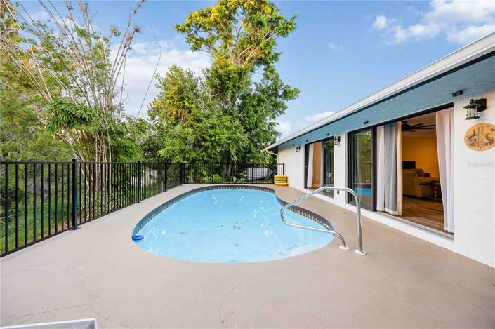 Image No.32-3 Bed Property for sale