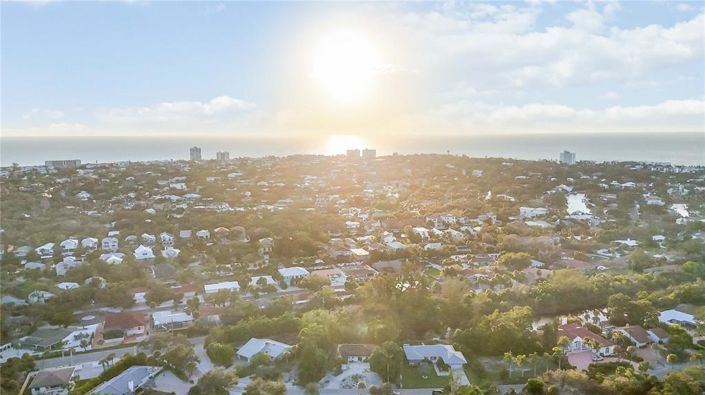 Image No.43-3 Bed Property for sale