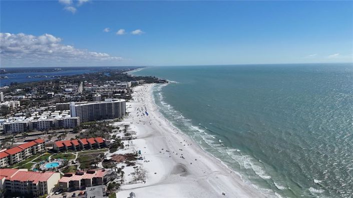 Image No.69-3 Bed Property for sale