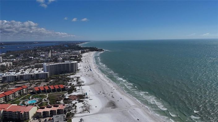 Image No.70-3 Bed Property for sale