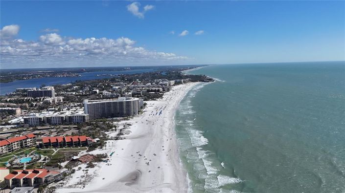 Image No.72-3 Bed Property for sale