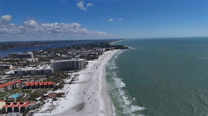 Image No.73-3 Bed Property for sale