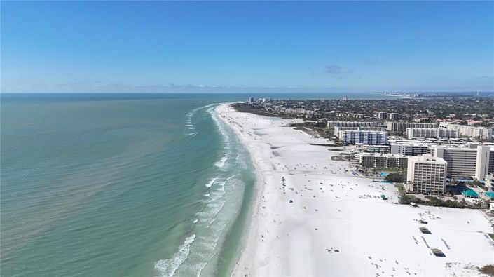 Image No.77-3 Bed Property for sale