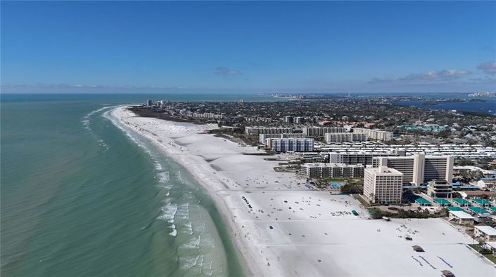 Image No.81-3 Bed Property for sale