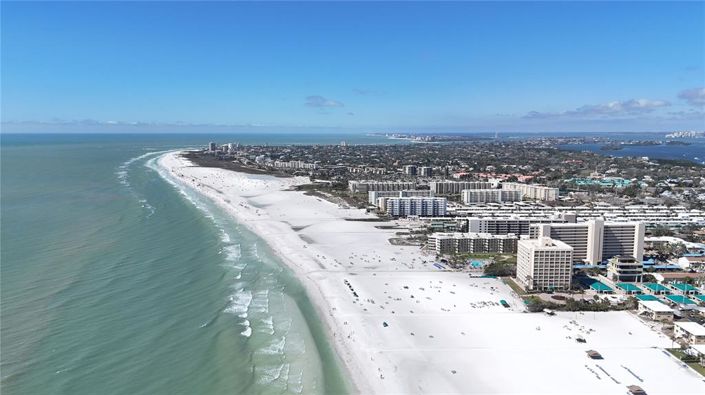 Image No.83-3 Bed Property for sale