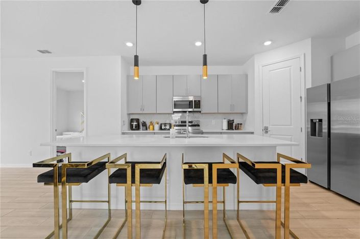 Image No.8-4 Bed Property for sale