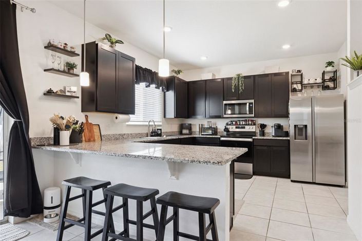 Image No.10-3 Bed Property for sale