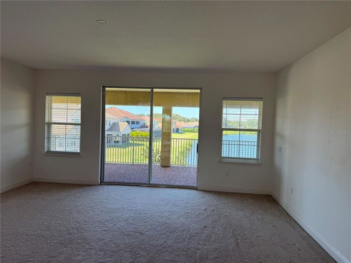 Image No.22-5 Bed Property for sale