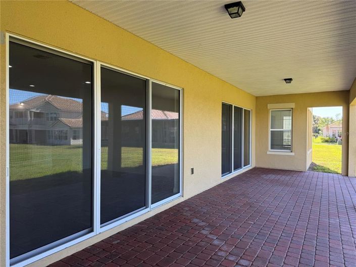 Image No.31-5 Bed Property for sale