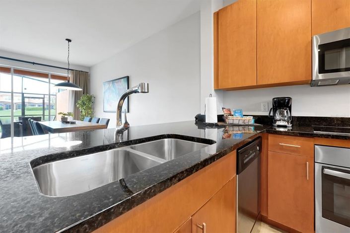 Image No.10-2 Bed Townhouse for sale