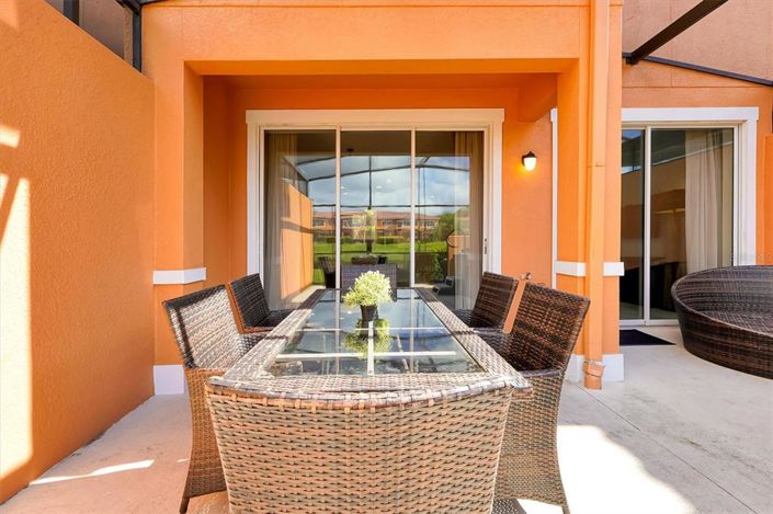 Image No.16-2 Bed Townhouse for sale