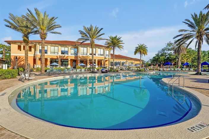 Image No.27-2 Bed Townhouse for sale