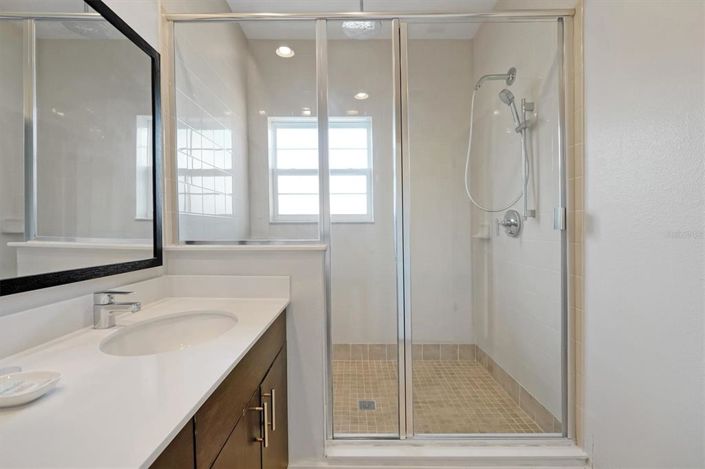 Image No.28-2 Bed Townhouse for sale