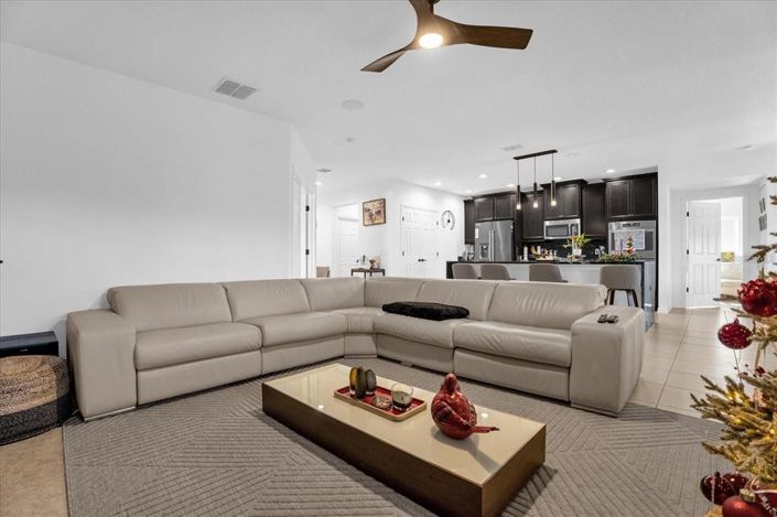 Image No.6-4 Bed Property for sale