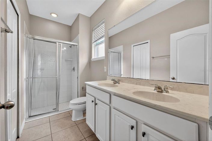 Image No.14-5 Bed Property for sale