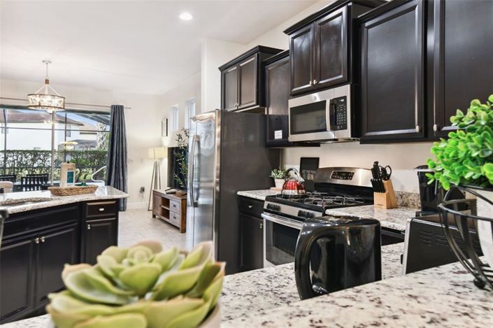 Image No.16-5 Bed Property for sale