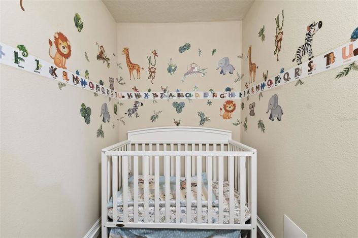 Image No.18-5 Bed Property for sale