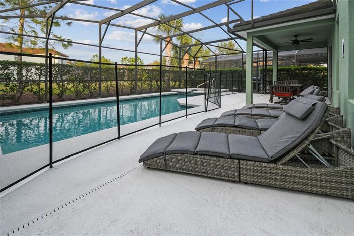 Image No.61-5 Bed Property for sale