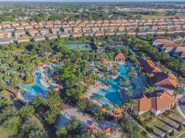 Image No.67-5 Bed Property for sale