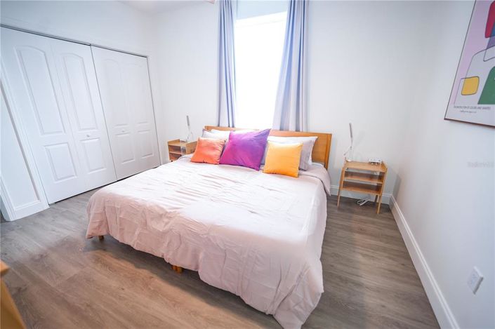 Image No.28-2 Bed Property for sale