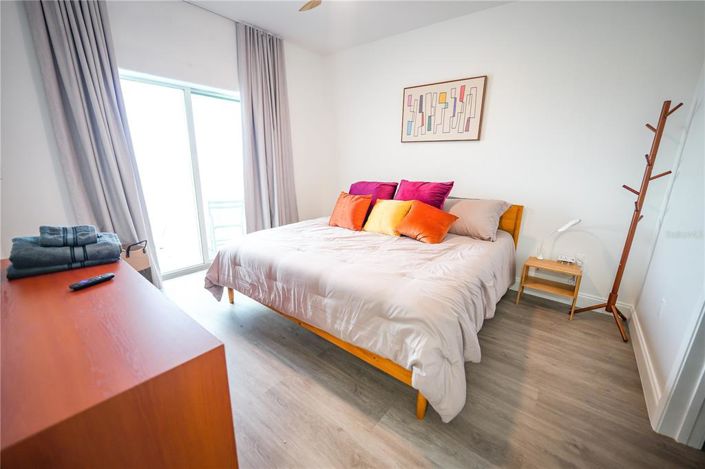 Image No.3-2 Bed Property for sale