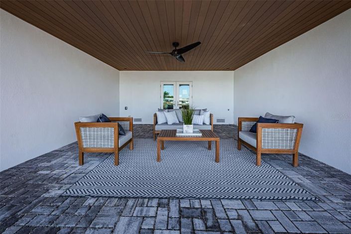 Image No.45-4 Bed Townhouse for sale