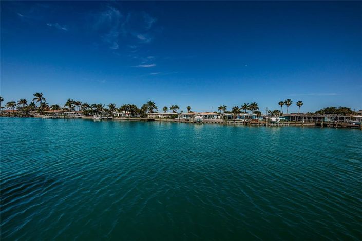 Image No.55-4 Bed Townhouse for sale