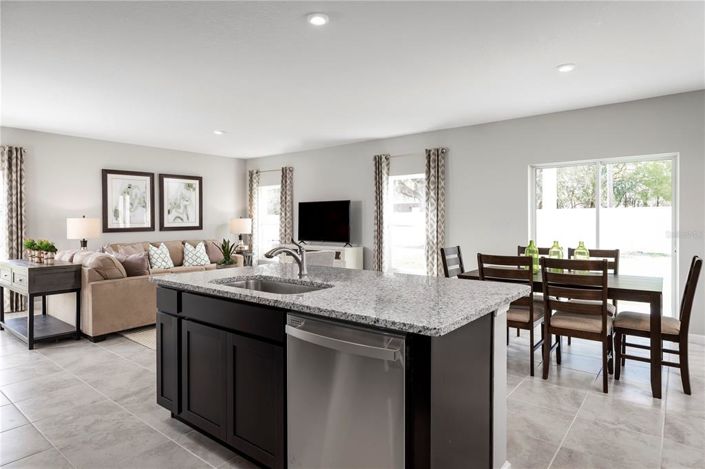 Image No.4-4 Bed Property for sale