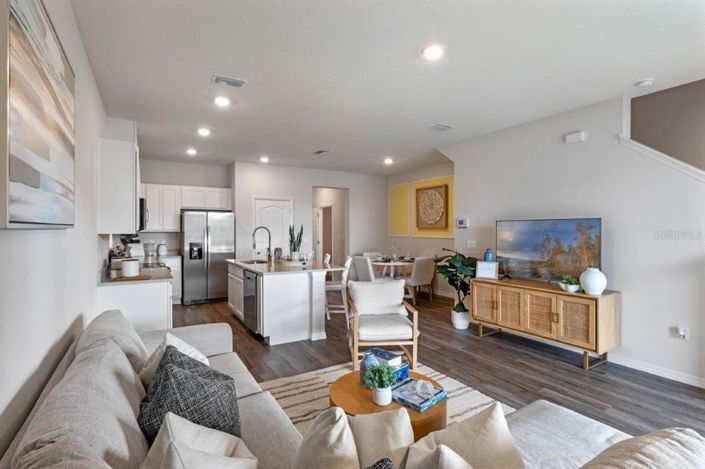 Image No.13-3 Bed Townhouse for sale