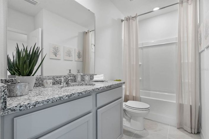 Image No.20-3 Bed Townhouse for sale