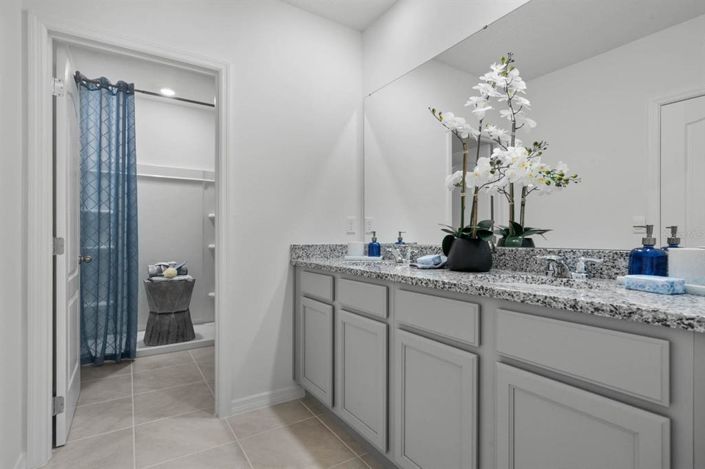 Image No.30-3 Bed Townhouse for sale