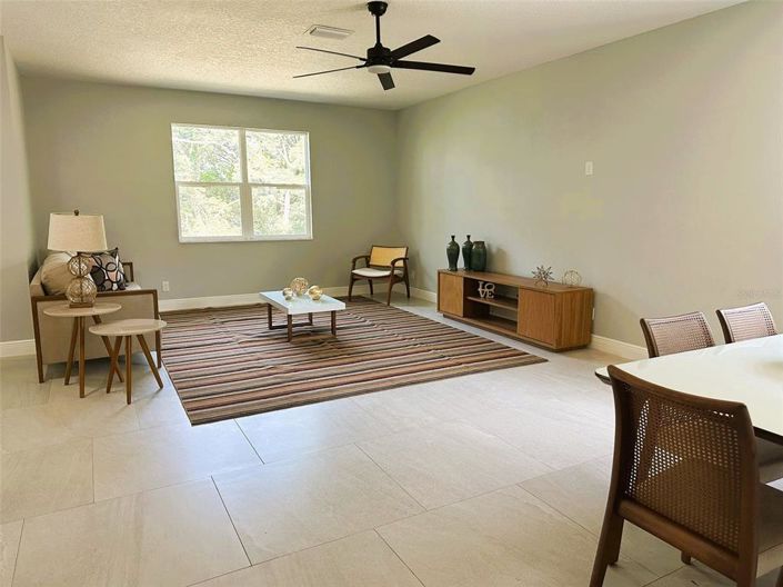 Image No.3-Propriété de 4 chambres à vendre à Haines City