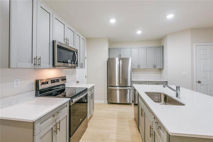 Image No.2-3 Bed Townhouse for sale