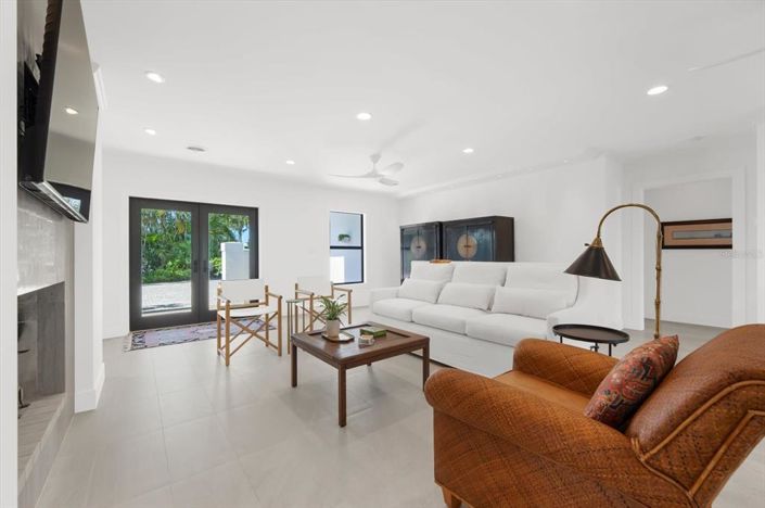 Image No.18-4 Bed Property for sale