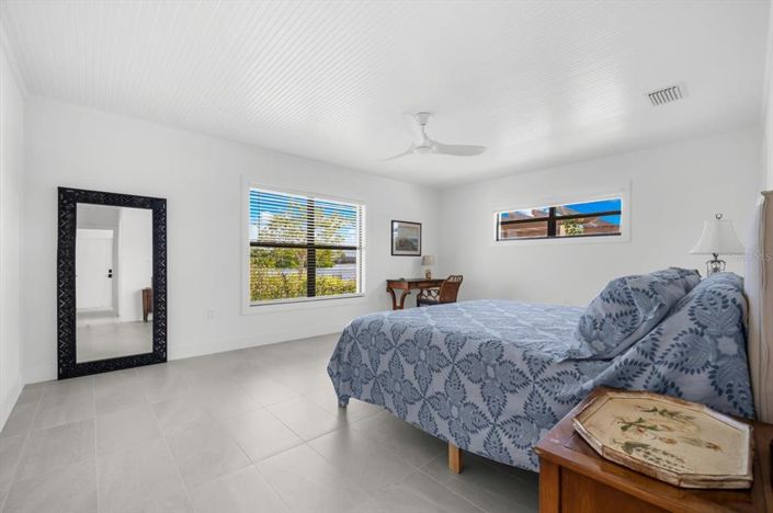 Image No.49-4 Bed Property for sale