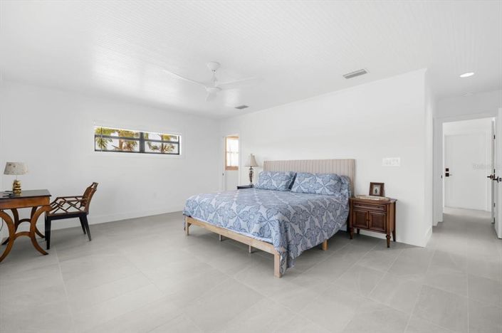 Image No.50-4 Bed Property for sale