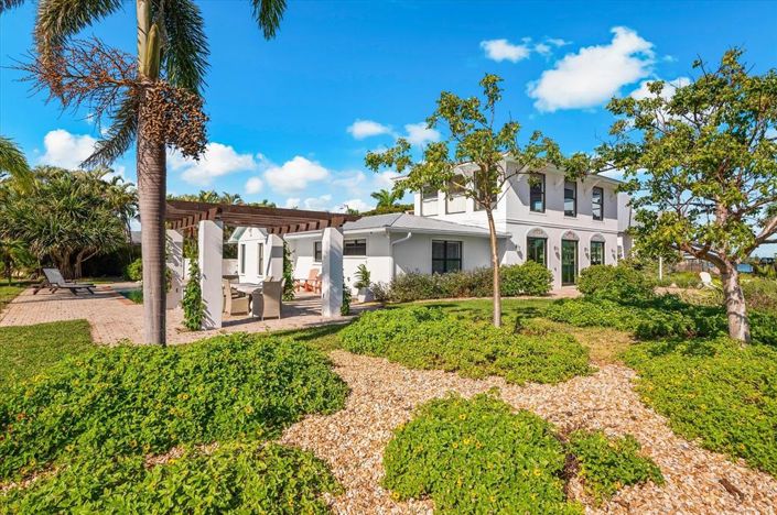 Image No.84-4 Bed Property for sale