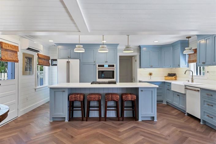 Image No.16-2 Bed Property for sale