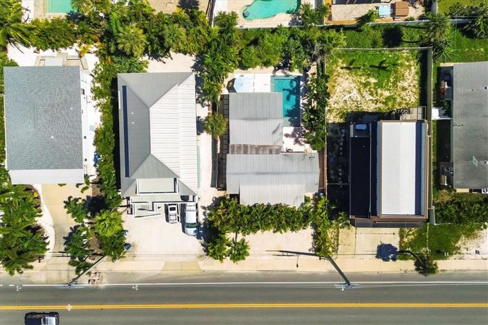 Image No.38-2 Bed Property for sale