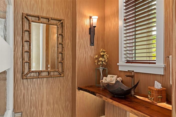 Image No.23-4 Bed Property for sale