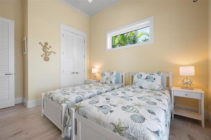 Image No.36-4 Bed Property for sale