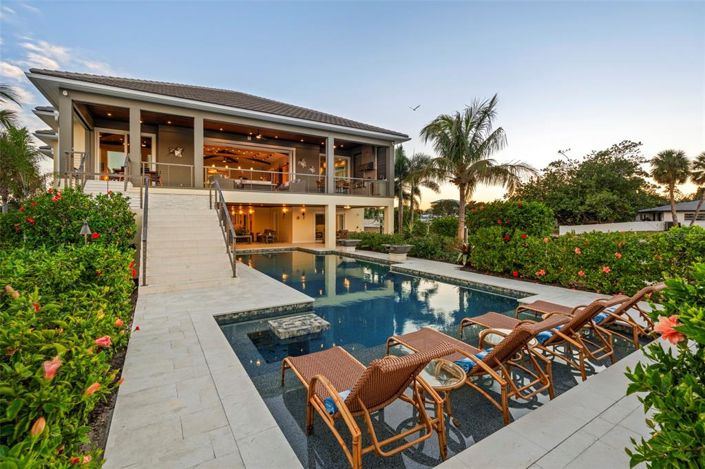 Image No.53-4 Bed Property for sale