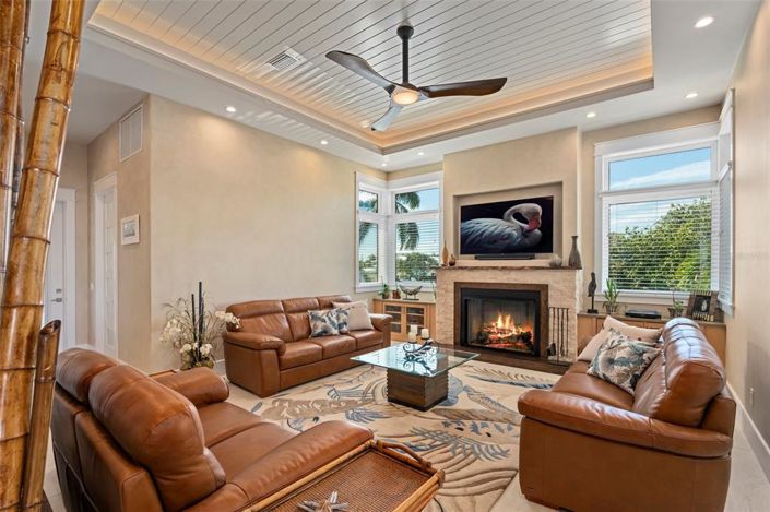 Image No.56-4 Bed Property for sale