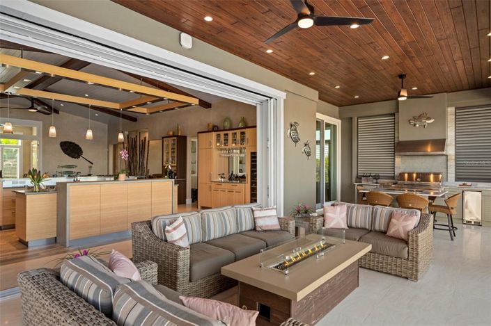 Image No.58-4 Bed Property for sale