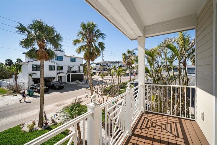 Image No.26-6 Bed Property for sale