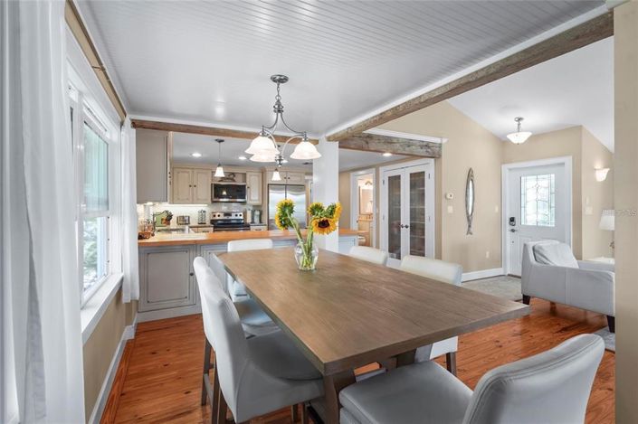 Image No.19-3 Bed Property for sale