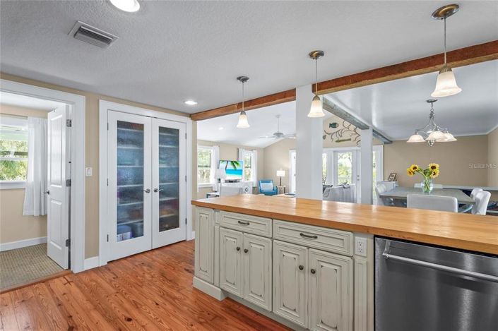 Image No.73-3 Bed Property for sale