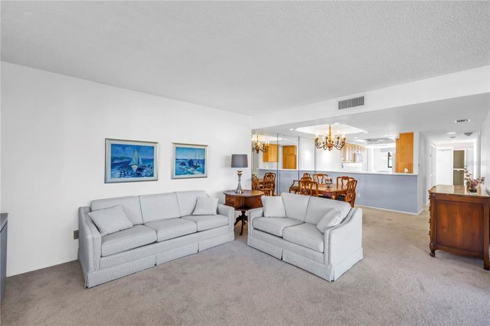 Image No.17-2 Bed Property for sale