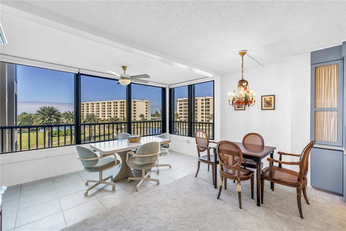 Image No.19-2 Bed Property for sale