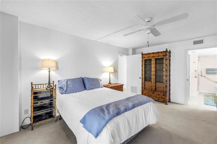 Image No.22-2 Bed Property for sale